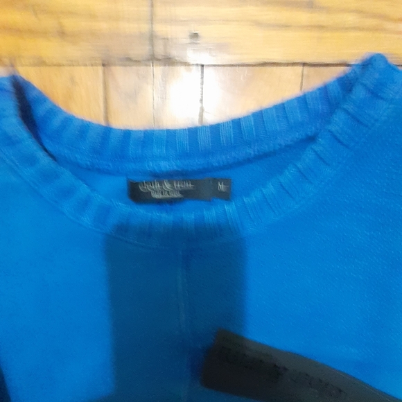 Blue distressed long sleeve top - Picture 4 of 4
